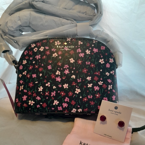 kate spade Handbags - New Kate Spade Schuyler Cross Body & Earrings Set🎉Today's Deal 🎉